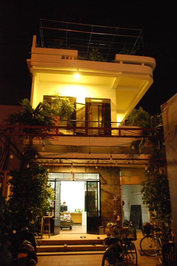 Winna Airport Hostel Da Nang Esterno foto