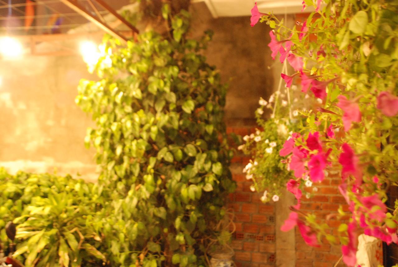 Winna Airport Hostel Da Nang Esterno foto